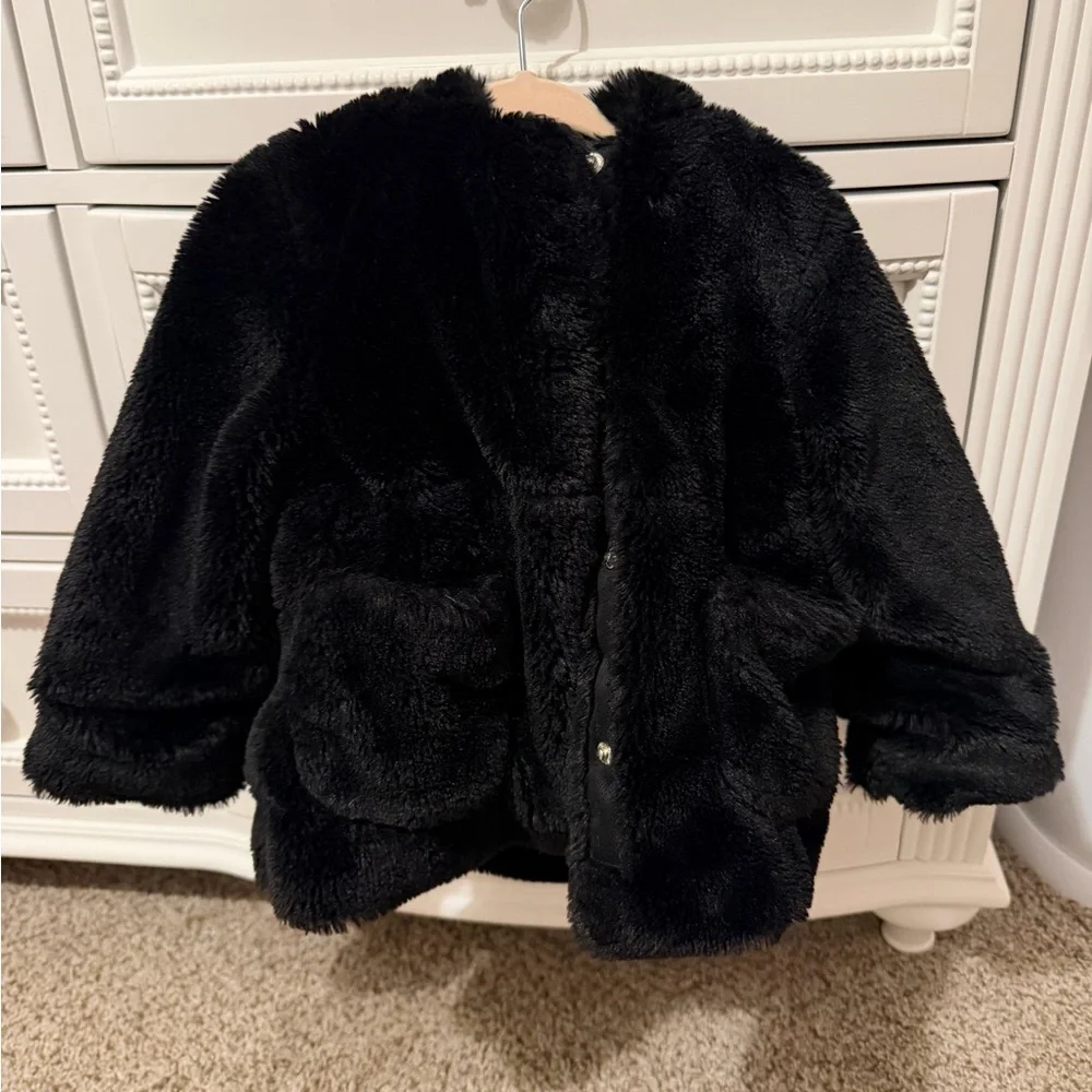 Cat & Jack Toddler Girl Faux Fur Hooded Jacket - Black and Pink 2T